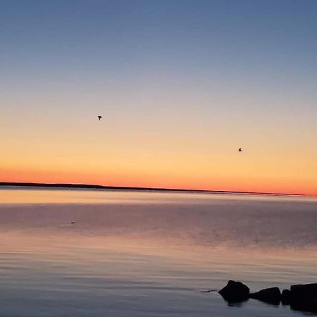 Bayview Lakefront Inn Saint Ignace Kültér fotó